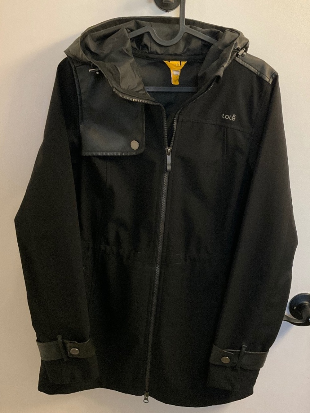 Lolë two-toned hooded rain jacket in black, small